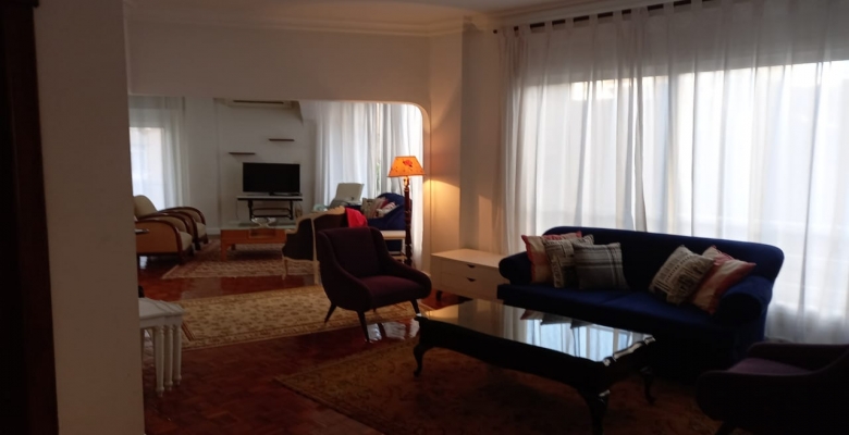 شقة مفروشة للإيجار - بالزمالك / Furnished apartment for rent - in Zamalek