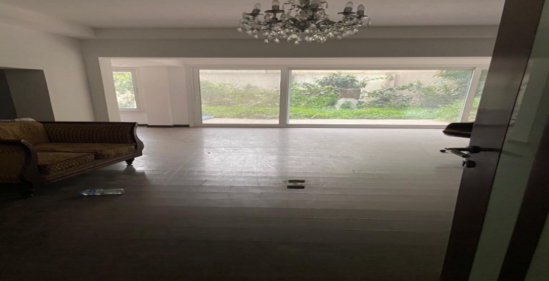 شقة للإيجار دور أرضي تصلح مكتب - بالزمالك