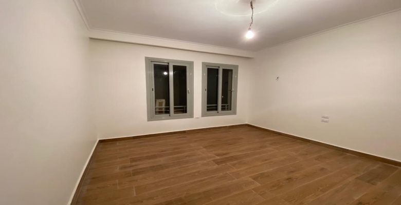 شقة للإيجار - كمبوند فيلدج جيت - بالم هيلز - التجمع الخامس