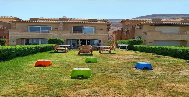 توين هاوس للايجار بالعين السخنه