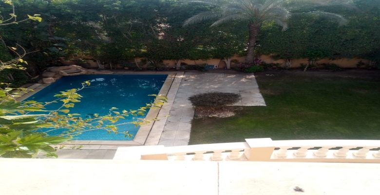 فيلا للبيع بمدينة 6 اكتوبر