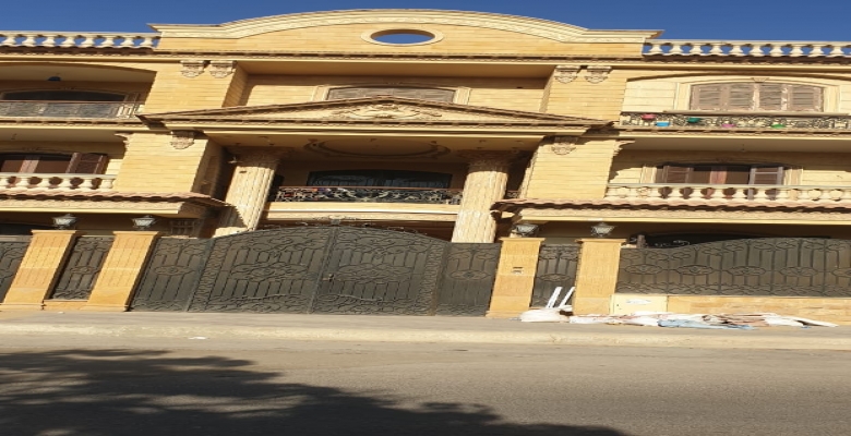 شقه داخل فيلا للايجار ف التجمع الخامس