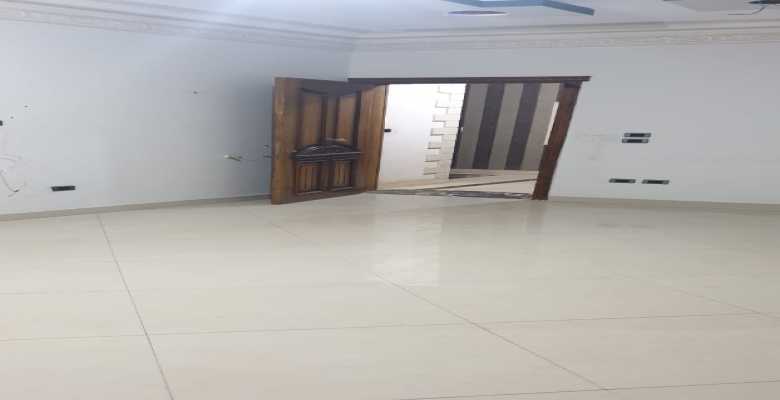 شقه داخل فيلا للايجار ف التجمع الخامس