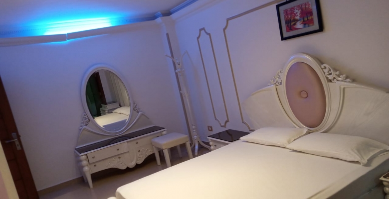 شقه مفروشه للايجار اليومي على النيل بالزمالك