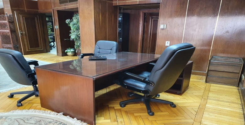 مكتب مفروش بالكامل للإيجار - الزمالك