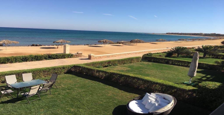 فيلا للايجار في قرية لافيستا بالعين السخنه 4 غرف