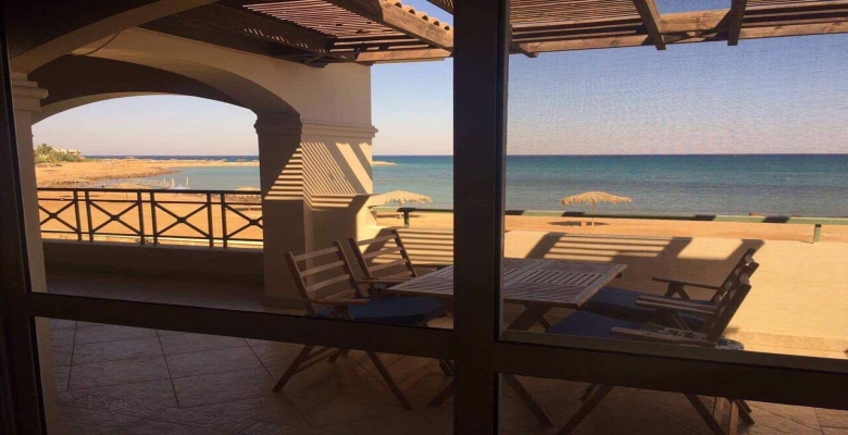 فيلا للايجار في قرية لافيستا بالعين السخنه 4 غرف