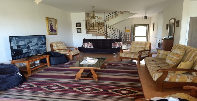 فيلا للايجار في قرية العين باي بالعين السخنة 5 غرف