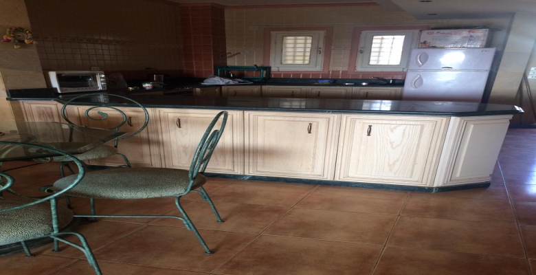 شاليه في مارينا 5 منطقة الدور الاول