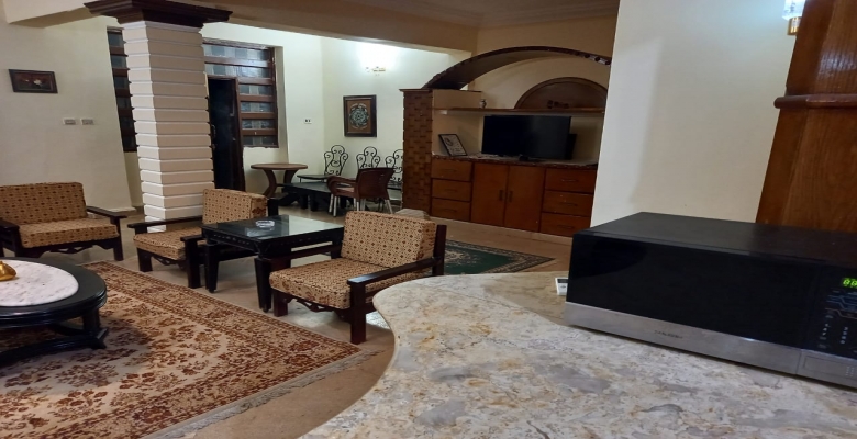 فيلا للايجار في مارينا بوابه 1