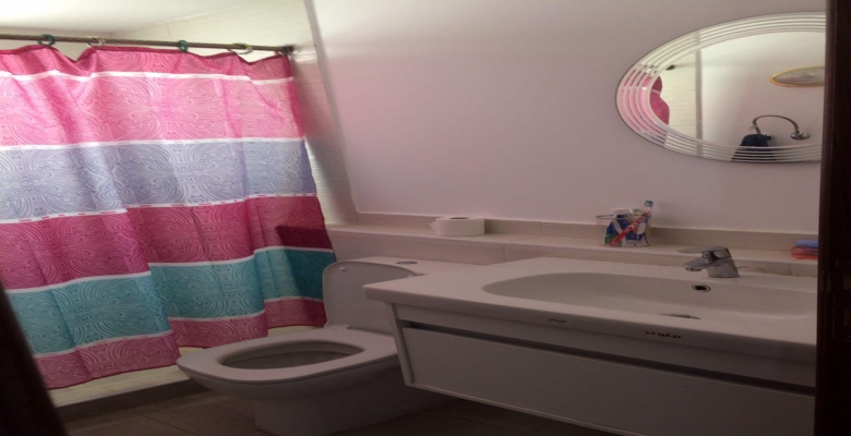 شاليه للايجار بروف بقريه امواج - الساحل الشمالي