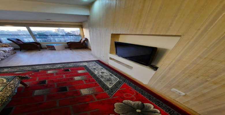 شقه للايجار على النيل بالزمالك