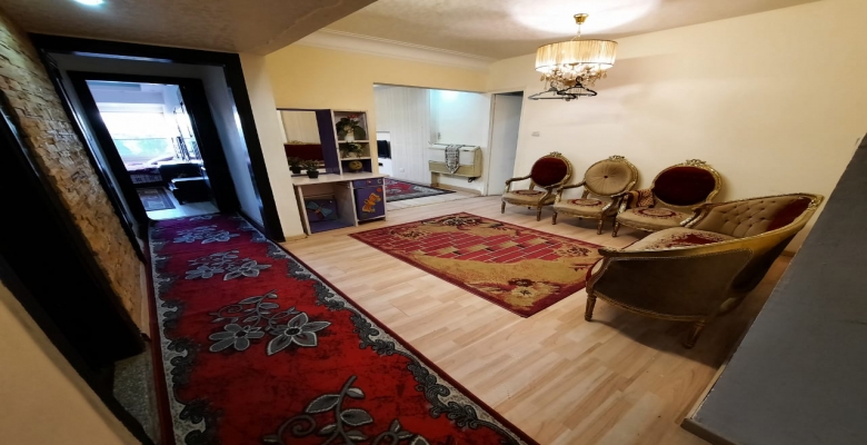 شقه للايجار على النيل بالزمالك