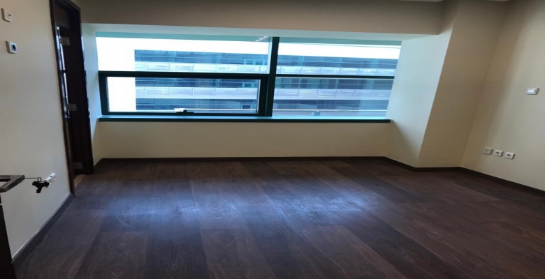 عيادة للايجار في مدينة نصر مكونة من 2 غرفة ومنهم غرفة ماستر وريسبشن  وريسبشن  خارجي