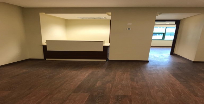 عيادة للايجار في مدينة نصر مكونة من 2 غرفة ومنهم غرفة ماستر وريسبشن  وريسبشن  خارجي