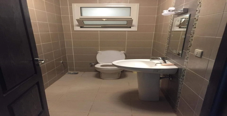 شاليه للايجار بقرية تلال بالعين السخنه