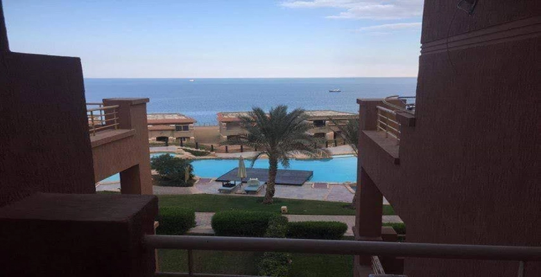 شاليه للايجار بقرية تلال بالعين السخنه