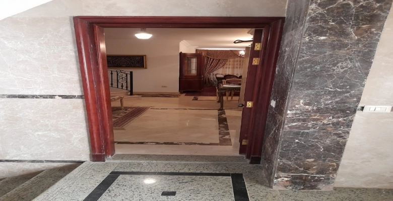 شقة للايجار بالتجمع الخامس