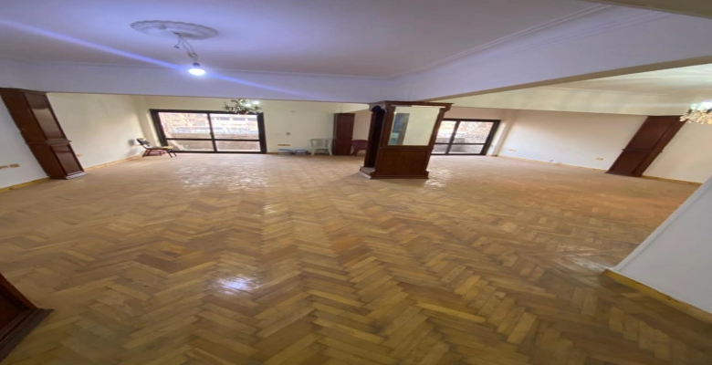 شقة للبيع في سفنكس / Apartment for sale in Sphinx street