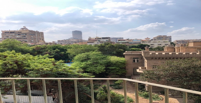 شقة للايجار (قانون جديد) بالزمالك - شارع أحمد حشمت