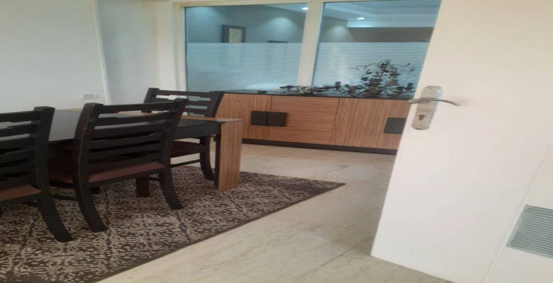 شقة للايجار بالزمالك - شارع محمد مظهر