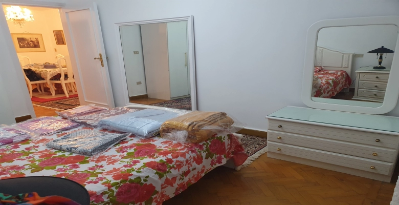 شقة للايجار بالزمالك - شارع صلاح الدين