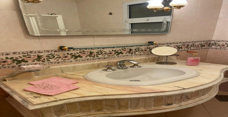 شقة للبيع بالفرش بالدقي - شارع السد العالي  /  apartment for sale in Dokki - Al-sadd Al-Aali st.