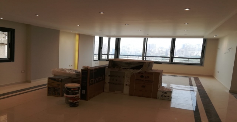 شقة للايجار امام نادي الصيد