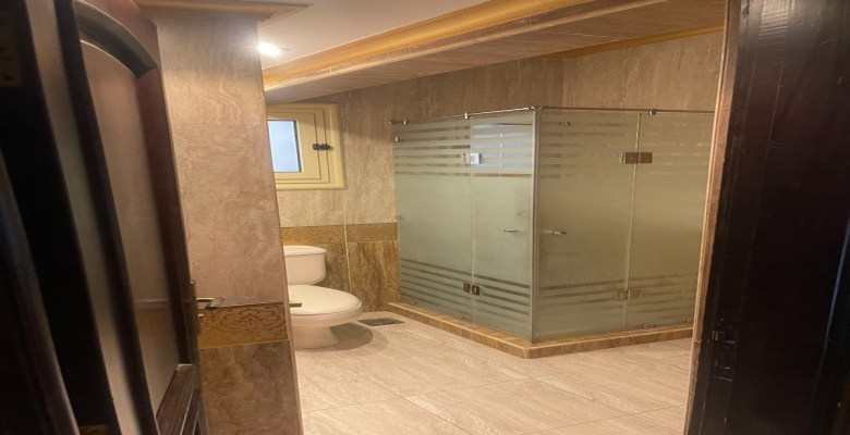 شقه للبيع فى الشيخ زايد