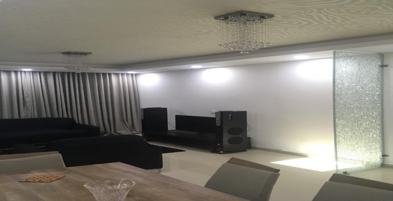 شقة للايجار مفروشة في حي العجوزة تشطيب الترا سوبر لوكس