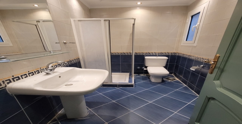 فيلا للايجار مارينا ( الساحل الشمالي )