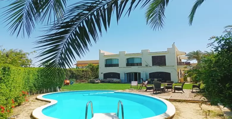 فيلا للأيجار فى مارينا (الساحل الشمالى ) / Villa for rent in Marina (North Coast)