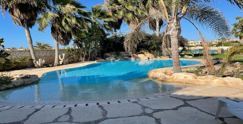 فيلا للايجار بمارينا الساحل الشمالي 5 غرف