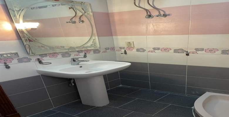 فيلا للايجار بمارينا الساحل الشمالي 5 غرف