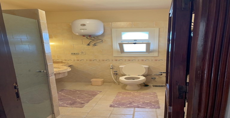 فيلا للايجار بمارينا الساحل الشمالي 5 غرف