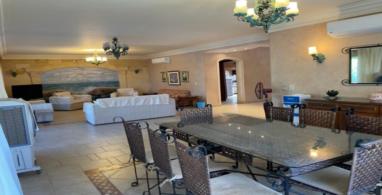 فيلا للايجار بمارينا الساحل الشمالي 5 غرف