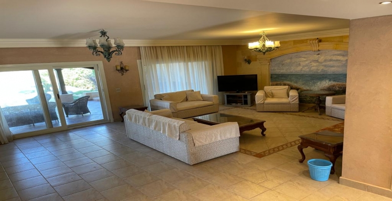 فيلا للايجار بمارينا الساحل الشمالي 5 غرف