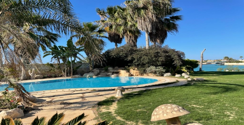 فيلا للايجار بمارينا الساحل الشمالي 5 غرف