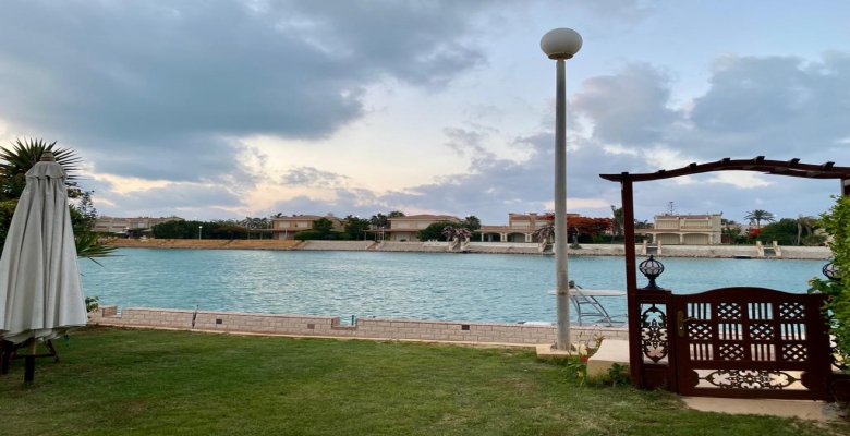 فيلا للايجار فى مارينا 5 (الساحل الشمالى )