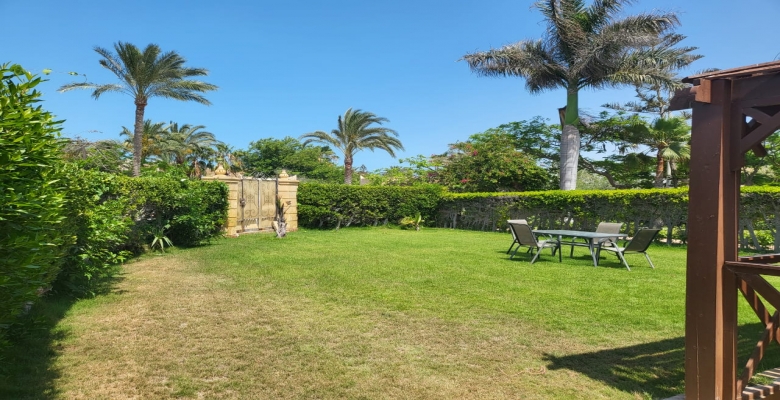 فيلا للإيجار - مارينا 5 ساحل شمالي