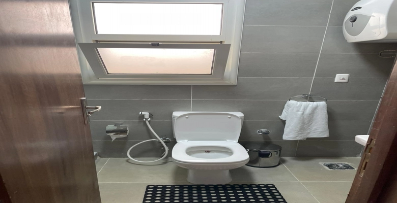 شالية بنتهاوس للإيجار قريه امواج الساحل الشمالي / Penthouse chalet for rent in Amwaj North Coast