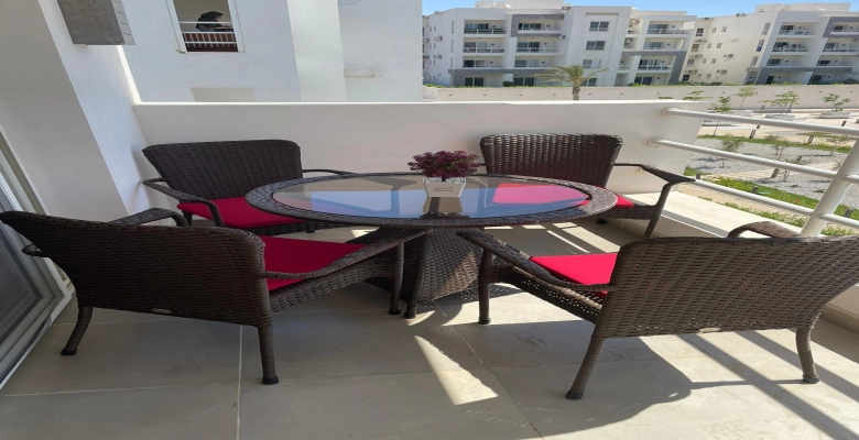 شالية بنتهاوس للإيجار قريه امواج الساحل الشمالي / Penthouse chalet for rent in Amwaj North Coast