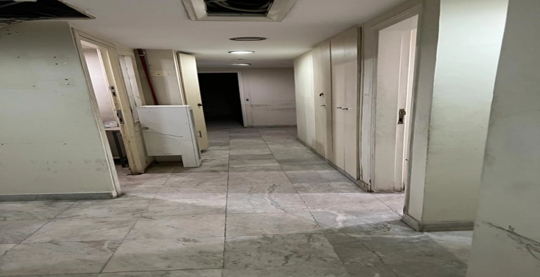 مقر بنك سابق -امام جنينة الاسماك في الزمالك /  Former bank headquarters located in front of the Fish Garden in Zamalek