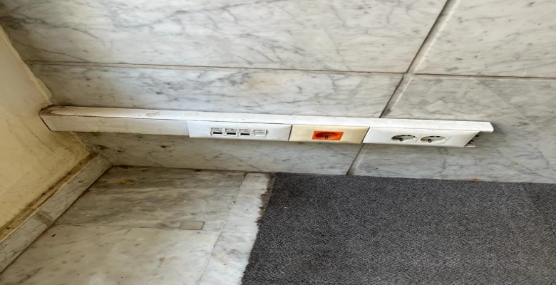 مقر بنك سابق -امام جنينة الاسماك في الزمالك /  Former bank headquarters located in front of the Fish Garden in Zamalek