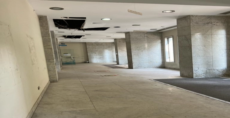 مقر بنك سابق -امام جنينة الاسماك في الزمالك /  Former bank headquarters located in front of the Fish Garden in Zamalek