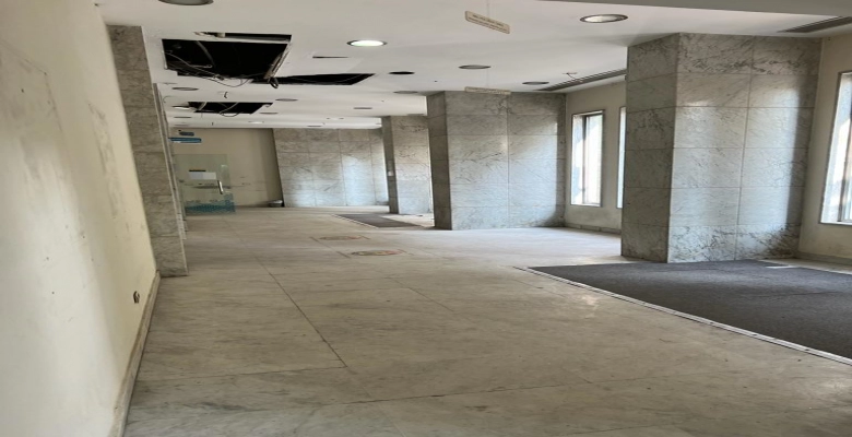 مقر بنك سابق -امام جنينة الاسماك في الزمالك /  Former bank headquarters located in front of the Fish Garden in Zamalek