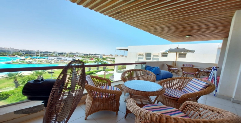 شاليه للإيجار سيدي عبد الرحمن امواج الساحل الشمالي Chalet for rent Sidi Abdel Rahman Amwaj North Coast