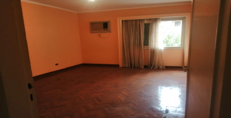 شقة للبيع فى المهندسين شارع عبد المنعم رياض 245 متر