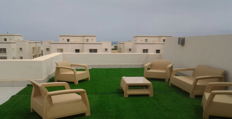 شاليه للايجار في أمواج .Chalet for rent in Amwaj.