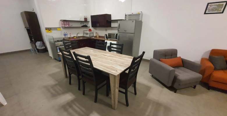 شاليه للايجار في أمواج . Chalet for rent in Amwaj.